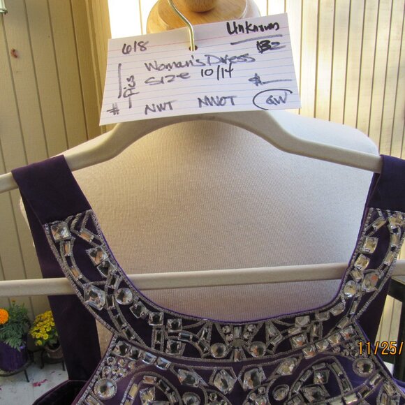 #618  WOMAN'S PURPLE CHIFFON & RHINESTONE EVENING DRESS  (SIZE 10US / 14UK) - Picture 3 of 4